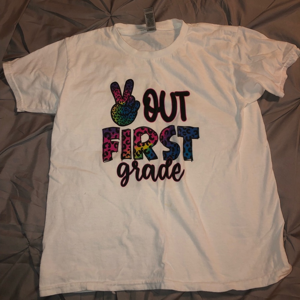 Peace out 1st grade tee